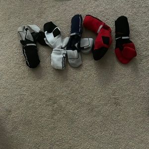 5 pairs of different color elite socks